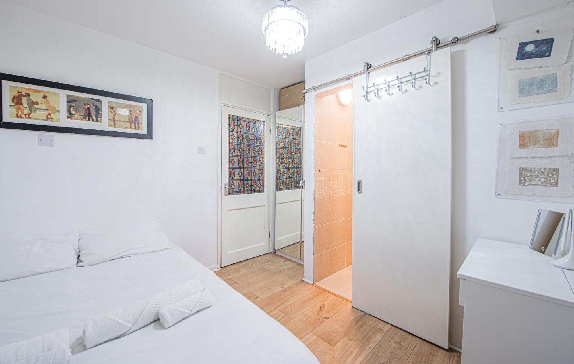 Lovely 3 Bed House With Garden Apartamento