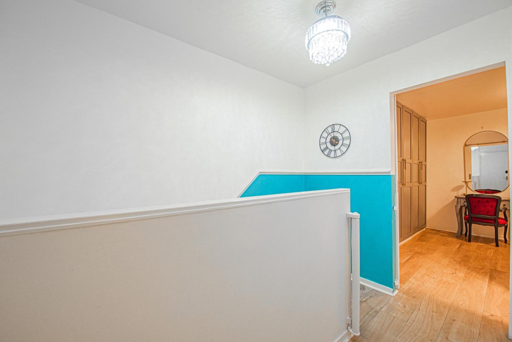 Lovely 3 Bed House With Garden Appartement Londres