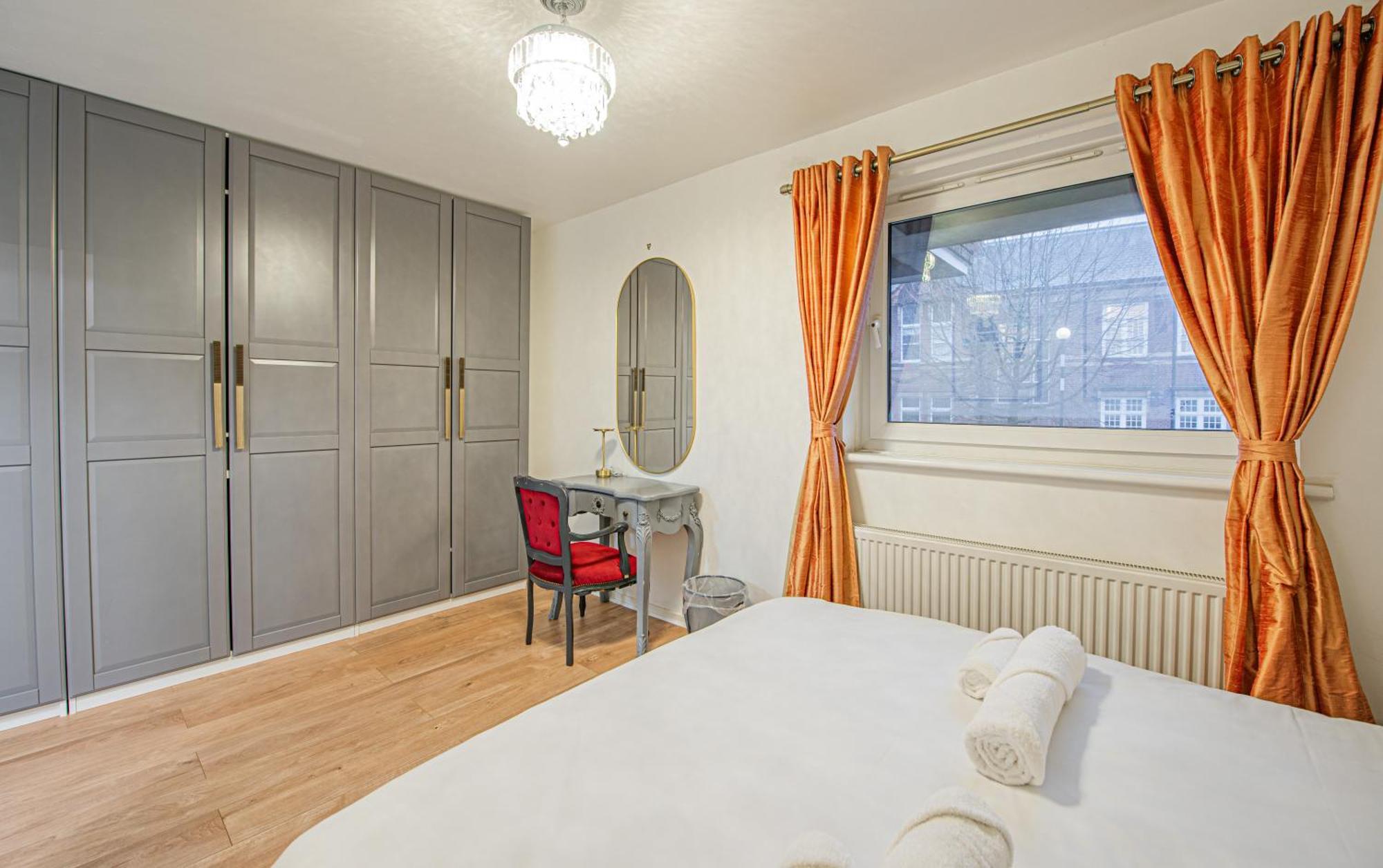 Lovely 3 Bed House With Garden